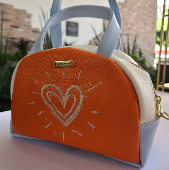 Mini Duffel bag 👜with Heart Embroidery🧡🩵 - Picture 1 of 9